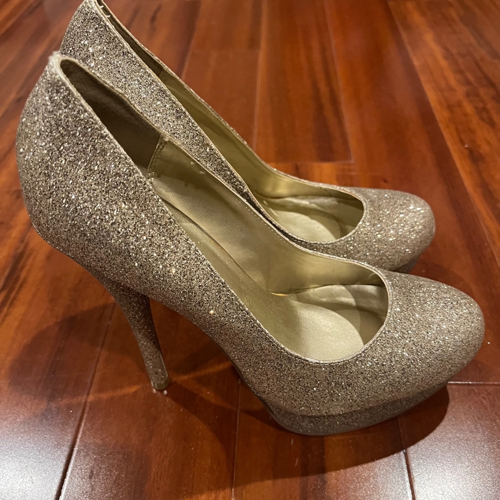 Gold Glitter Pumps Heels Dress Shoes Speed Limit‎ 98 Jones-H Stiletto New Sz 7.5